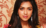 Amala Paul finishes her schedule, Vijay continues