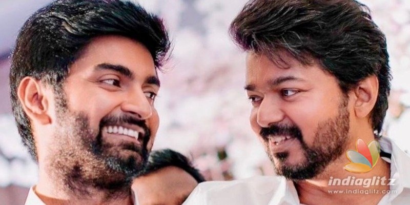 Atharvaa shares unseen all smiles pic with Thalapathy Vijay