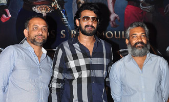 S.S.Rajamouli and Prabhas apologize to fans for postponing 'Baahubali' audio