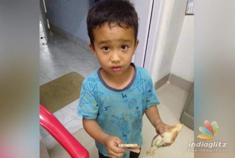 Touching ! Little boy visits hospital with ten rupees to save a chickens life
