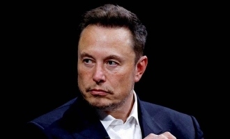 Elon musk s spaceX 1 point 8 billion dollar deal with us intelligence