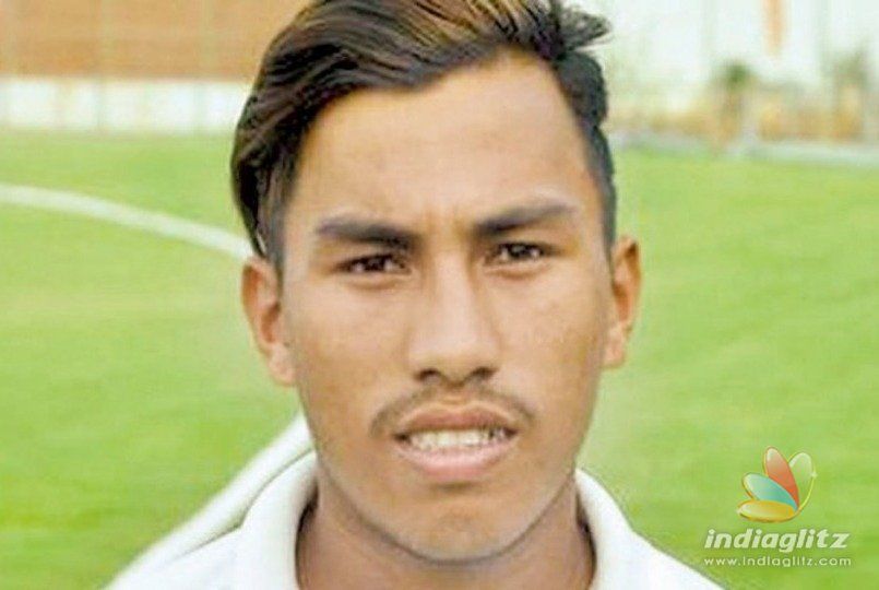 18 year old Rex Singh takes all ten wickets in an innings