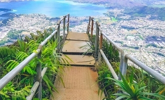 Honolulu's famous stairway to heave haiiku stairs removed