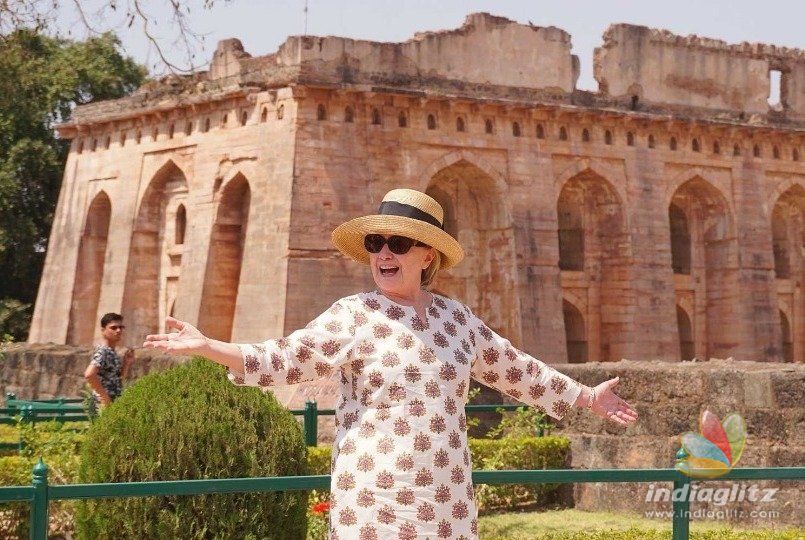 Hilary Clinton injured during Indian visit 