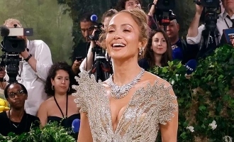 Jennifer Lopez Shines Solo at Met Gala as Ben Affleck Faces Backlash