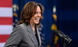 Kamala Harris' Parents Spark Google Search Frenzy After DNC Speech