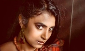 Actress Kasthuri surprises netizens with latest glam photos