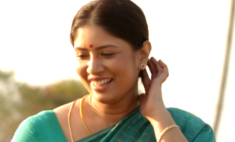Sanghavi makes a comeback in 'Moodarkoodam' Naveen's next