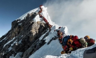 Mount Everest Tragedy: Indian Climber Among Eight Fatalities Amid Overcrowding Concerns