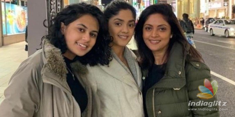 Nadhiya shares pics of her daughters for the first time