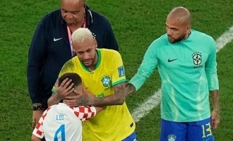 Football fans adore the delightful incident took place during Brazil Vs Croatia match - Viral video
