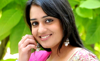 Popular Tamil heroine to marry a politician's son