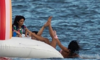 Husband pushes famous actress into the sea - pic goes viral
