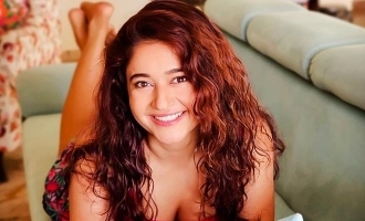 Poonam Bajwa Sex - Poonam Bajwa stuns netizens with slim and sexy photos! - News -  IndiaGlitz.com