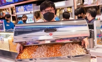 Thailand SF world theatre management provides unlimited popcorn