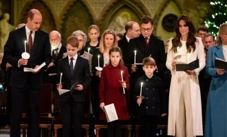 Christmas Card Controversy: Royal Fans Split Over William and Kate's Pic