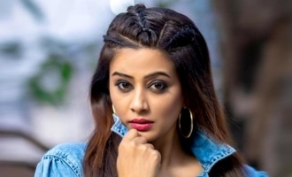 Priyamani's slippershot reply to netizen who asked nude photo! - Tamil News  - IndiaGlitz.com