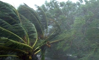 cyclone fani moves closer national red alert tamil nadu low pressure bay of bengal