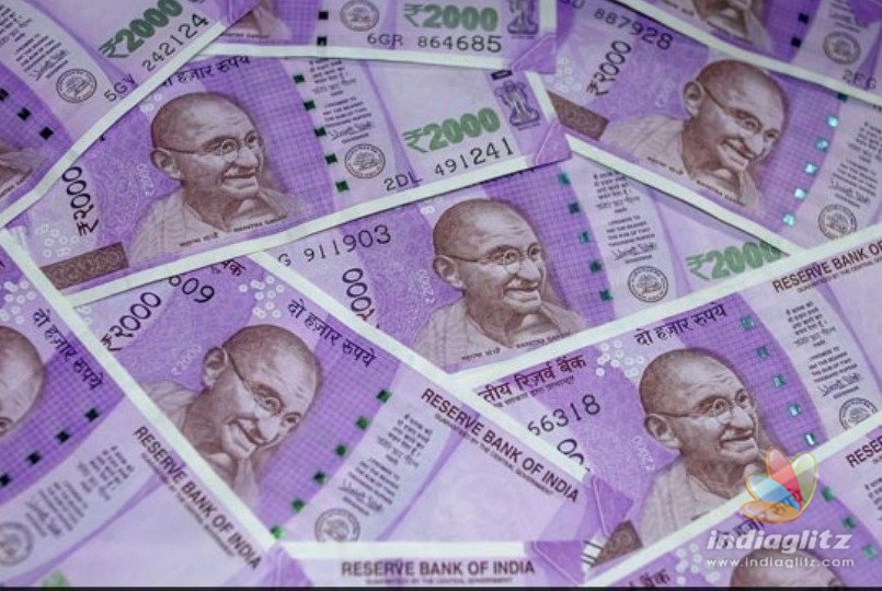 Governments decision on discontinuing Rs.2000 notes