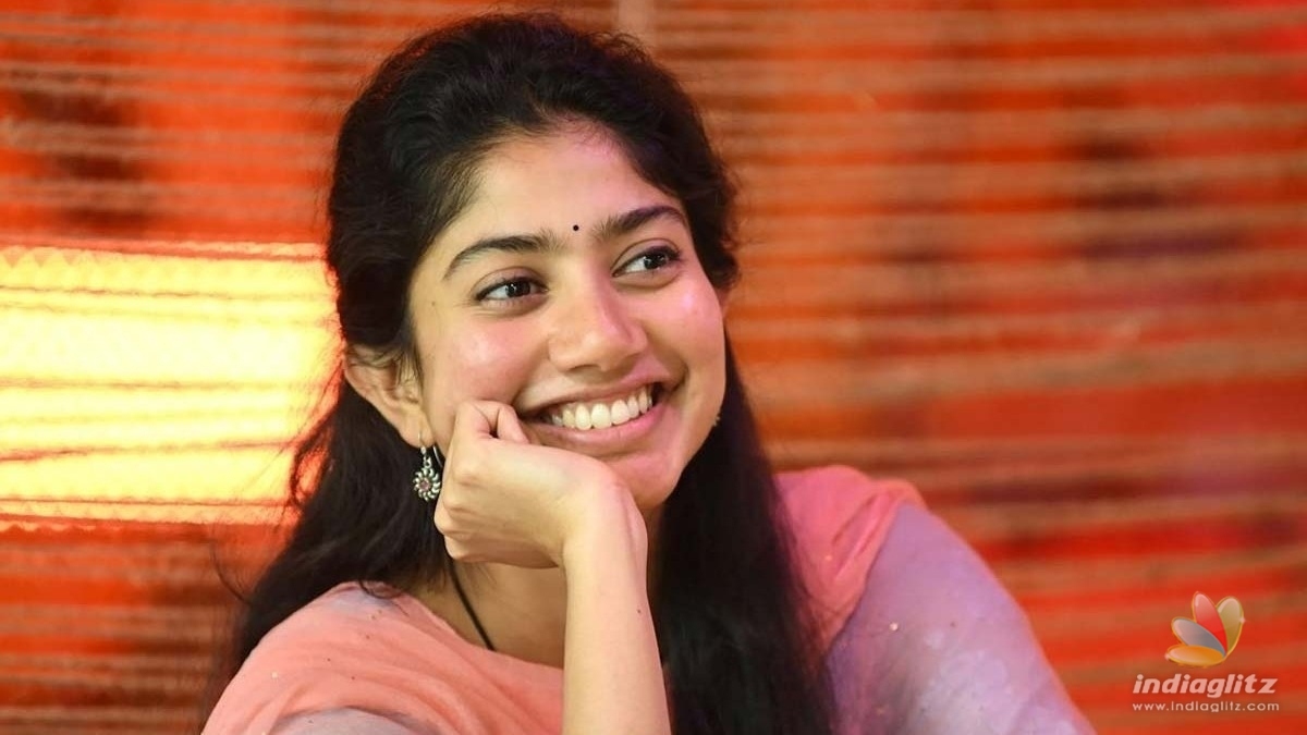 Sai Pallavi takes a break from shooting in Kashmir - Viral clicks with deets