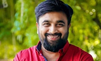 Sasikumar meets with his long-time Bollywood  friend