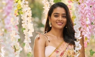 'Vikram' actress S. Gayathrie accepts she has no luck with husbands