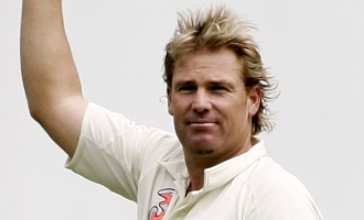 Unidentified woman enters ambulance carrying Shane Warne’s body all alone; Police investigate