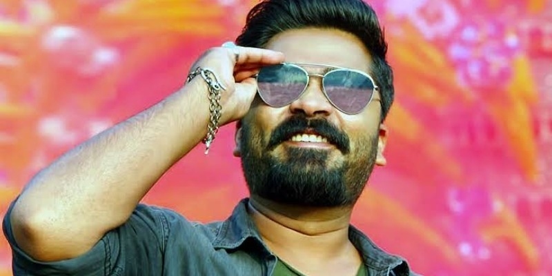 simbu new movie review