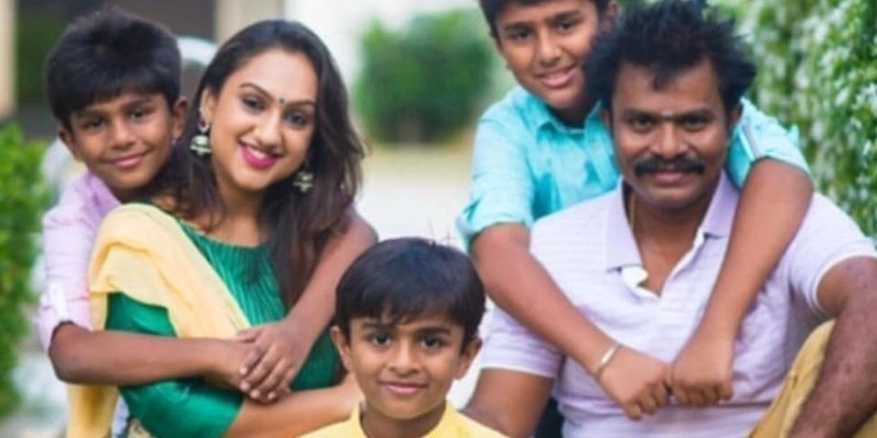 director-hari-family-photo-goes-viral-in-internet-news