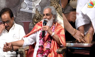 SP Balasubramaniam Gives Emotional Tribute To KJ Yesudas With Pada Pooja