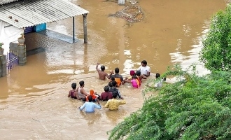 ஆந்திரா, தெலுங்கானா வெள்ளம்.. நிவாரண நிதியை அள்ளிக் கொடுத்த மாஸ் தமிழ் நடிகர்..!