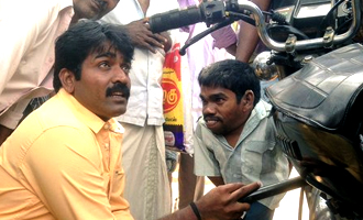 Vijay Sethupathi faces an accident in Theni