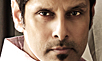 Vikram walks on ÂRaja PattaiÂ