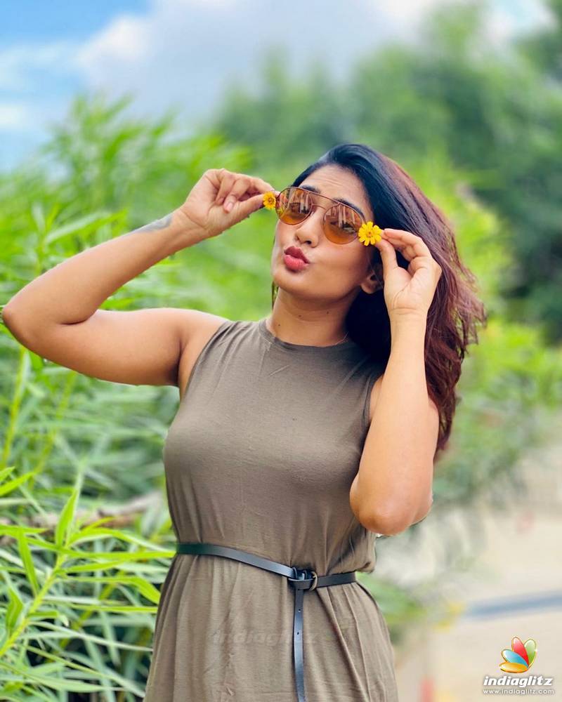 eesharebba190720_2.jpg