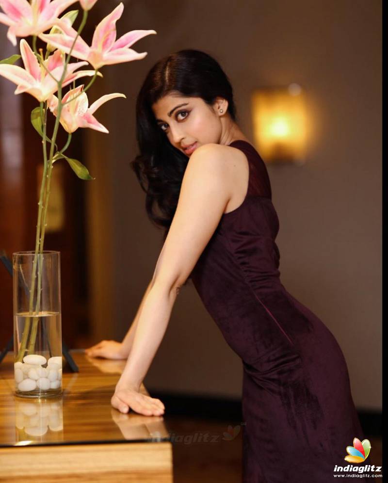 pranitha010619_3.jpg