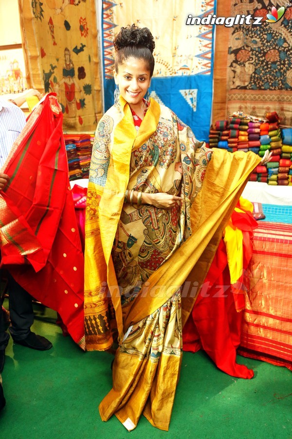 Anukriti Sharma Launches Silk & Cotton Fab Of India