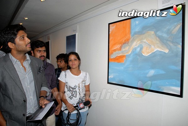 Bunny Launches Ramakanth's Painting Exhibition