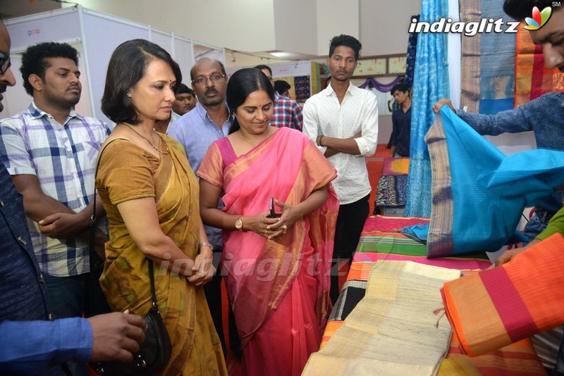 Akkineni Amala Inaugurates Go Swadeshi Expo at Banjara Hills