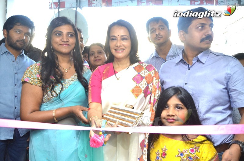 Amala Akkineni Launches 'Celebrity Secrets' @ Madhapur