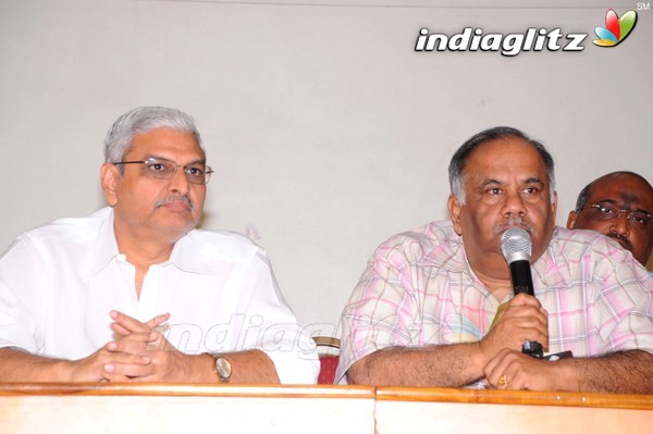 'Attharintiki Daredi' Press Meet