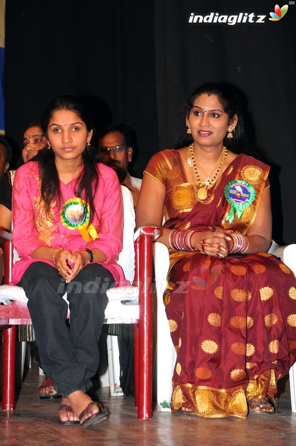 Bharata Muni Awards Presented