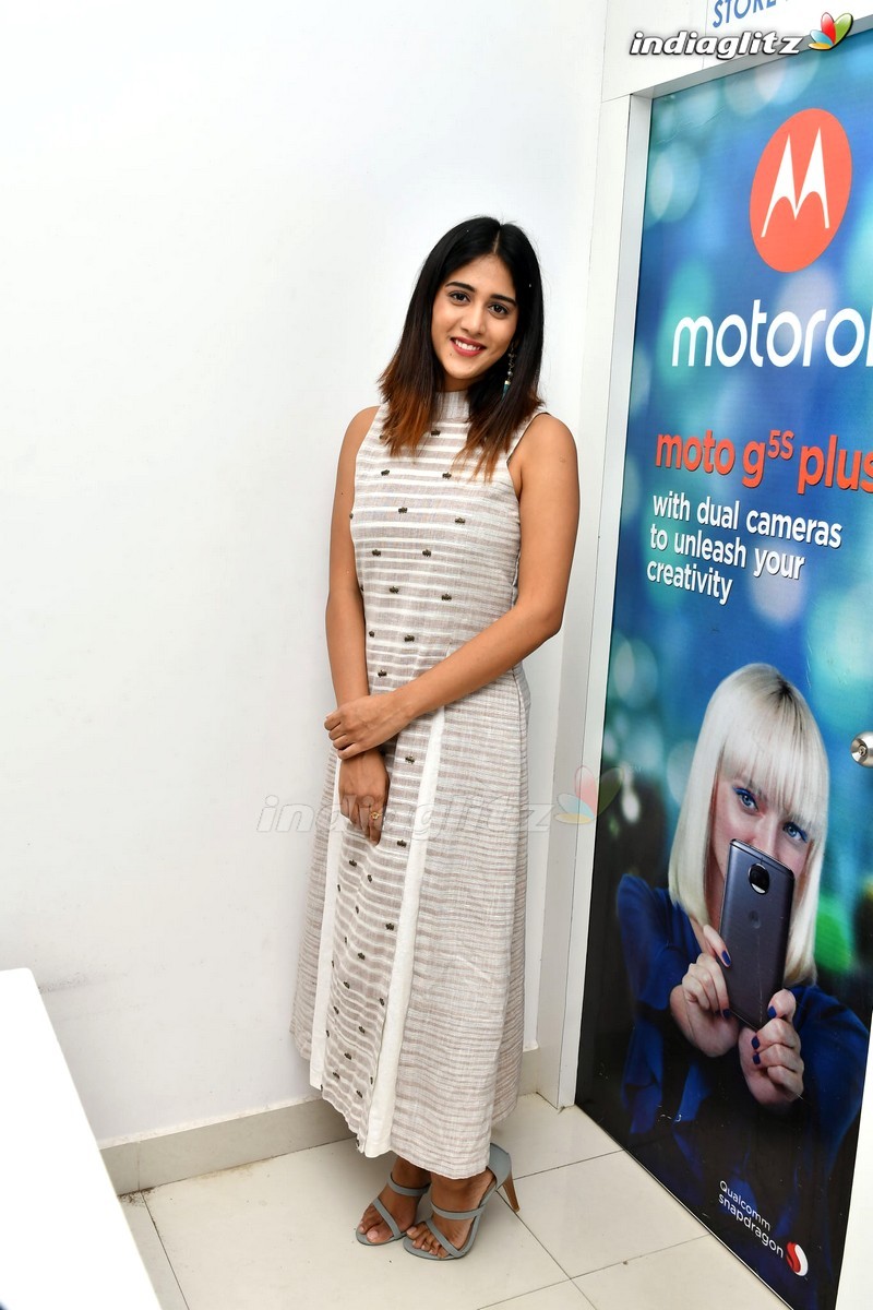 Chandini Chowdary Launches RedMi 6 Mobile