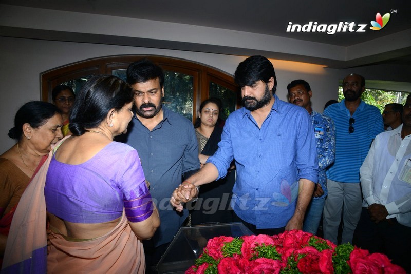 Celebs Pay Homage To Srikanth Father