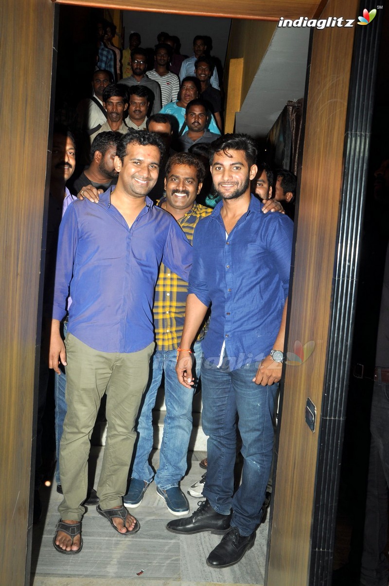 'Chuttalabbai' Team Visits Hyd Theaters