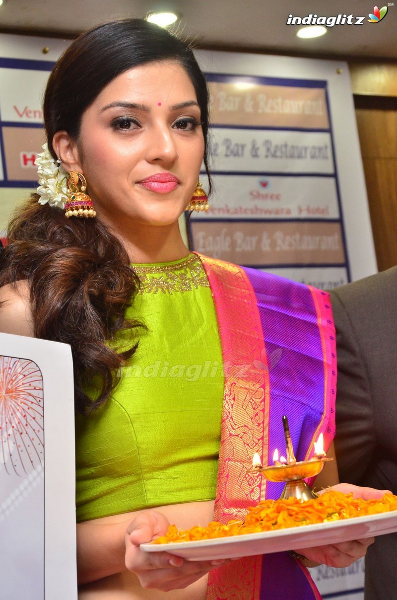 Sundeep Kishan & Mehreen @ Designer Shravan Kumar Diwali Collections Show