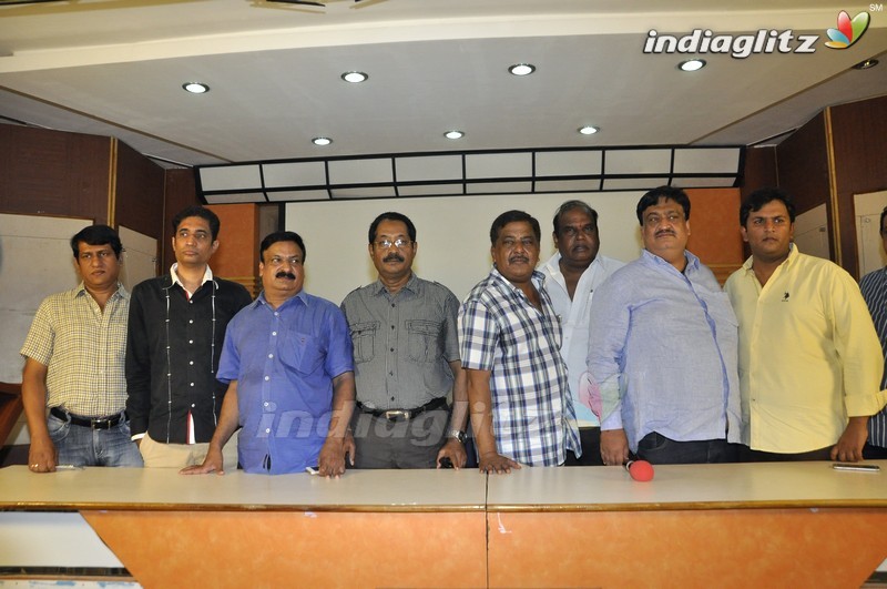 Distributors Deny Attacking Puri Jagannadh