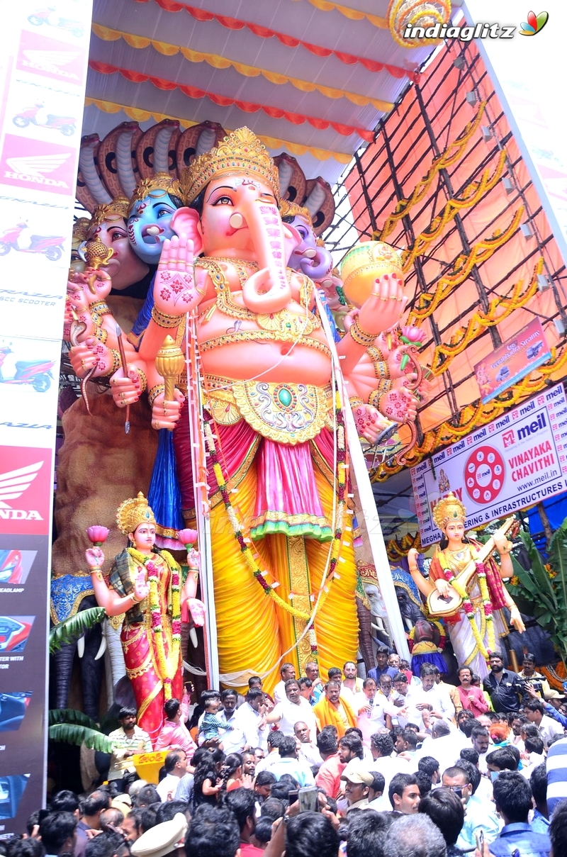 Khairatabad Ganesha Idol 2018 Pics