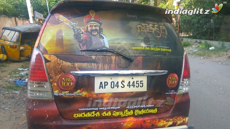 Balakrishna flags off 100 temples tour by fans for 'Gautamiputra Satakarni'