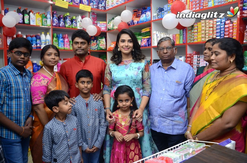 Hari Teja Launches Chervi Stores At Nizampet
