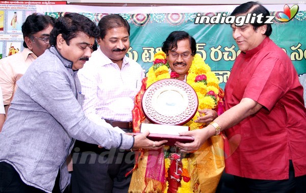 Suddala Ashok Teja receives Kaloji Memorial Award